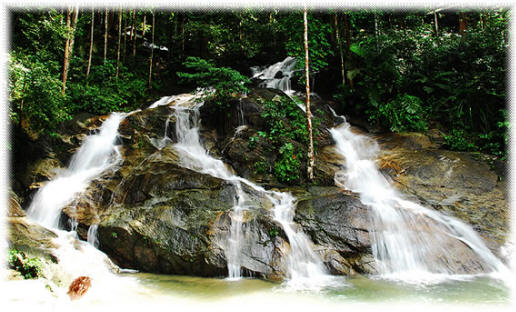 Kancing Waterfalls ~ Places to Visit in Kuala Lumpur